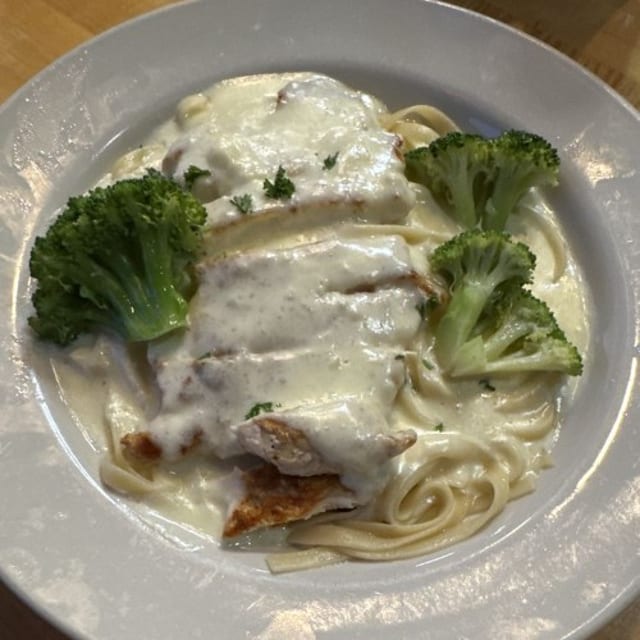 Fettuccini Alfredo.